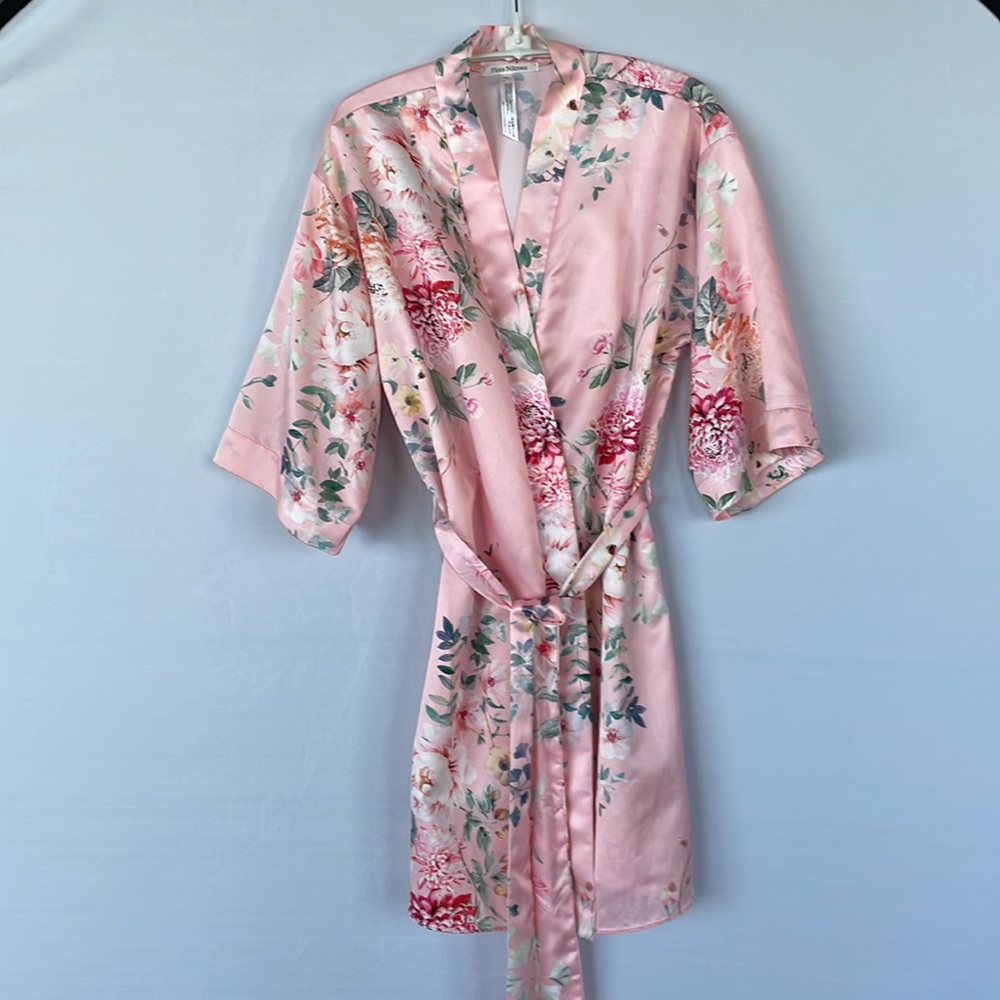 Flora Nikrooz Pink Floral Robe Size Small - Picture 12 of 12